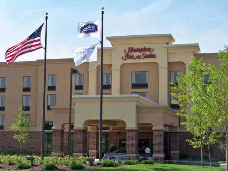 Hampton Inn & Suites Chicago - Libertyville Bagian luar foto