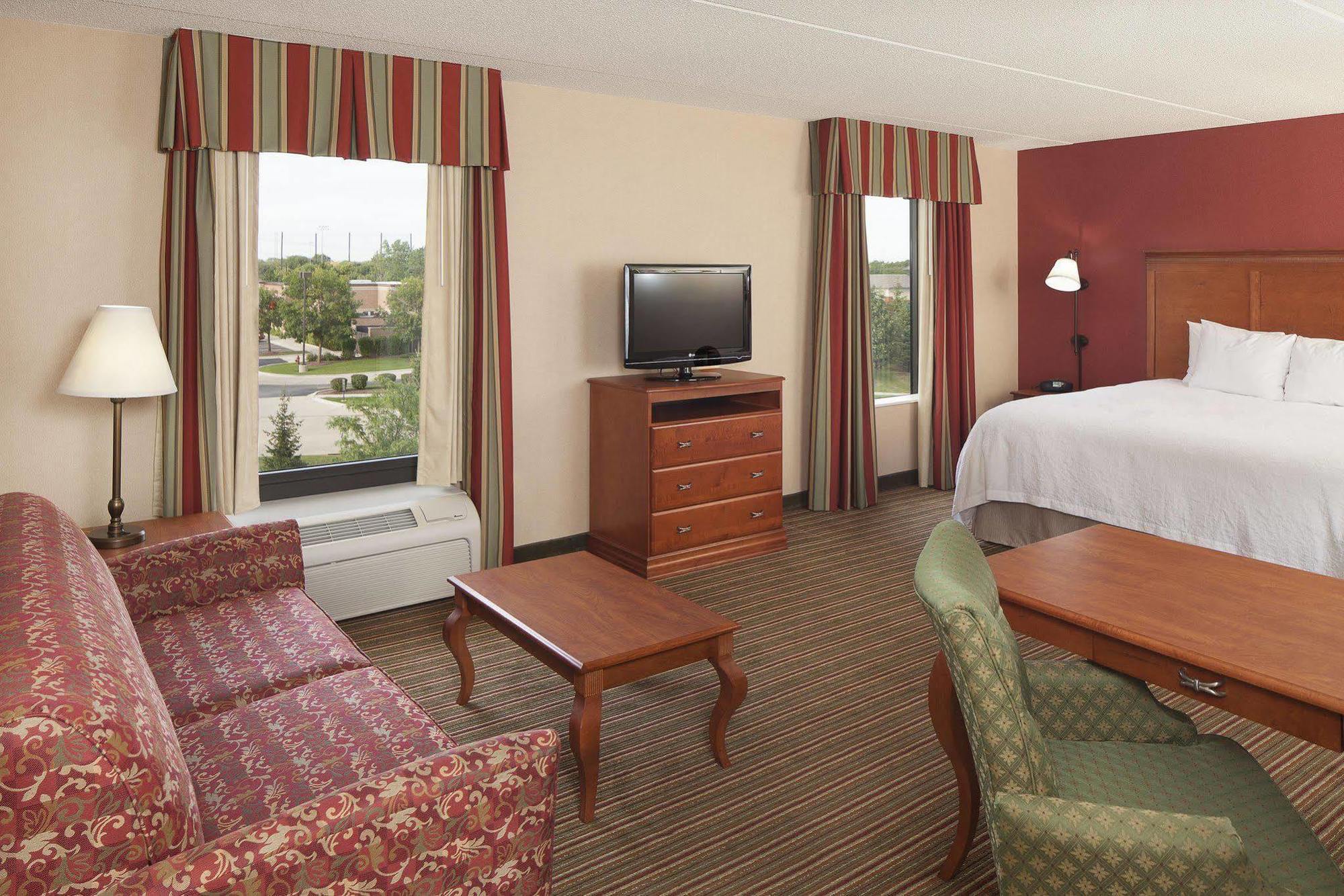 Hampton Inn & Suites Chicago - Libertyville Bagian luar foto
