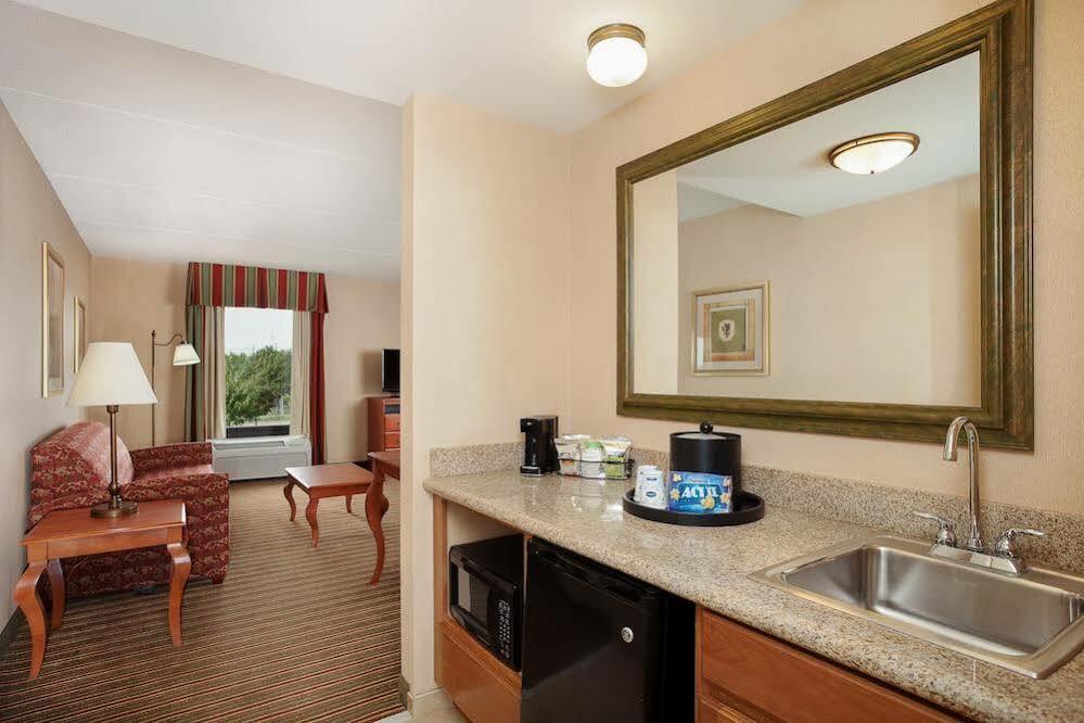 Hampton Inn & Suites Chicago - Libertyville Bagian luar foto